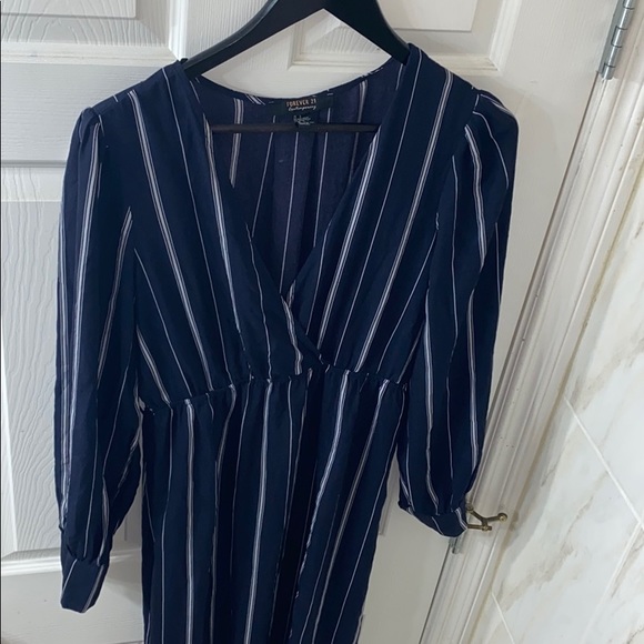 Forever 21 navy striped maxi dress - Picture 2 of 4